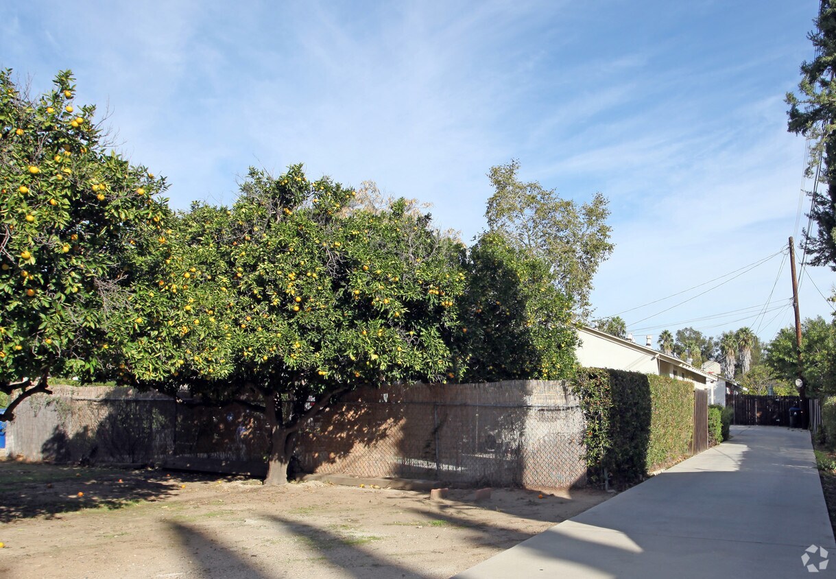 Building Photo - 17543 San Jose St