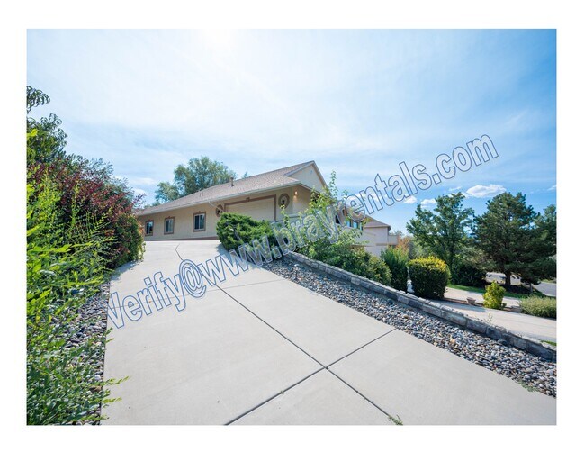 Foto del edificio - 3760 Horizon Glen Ct