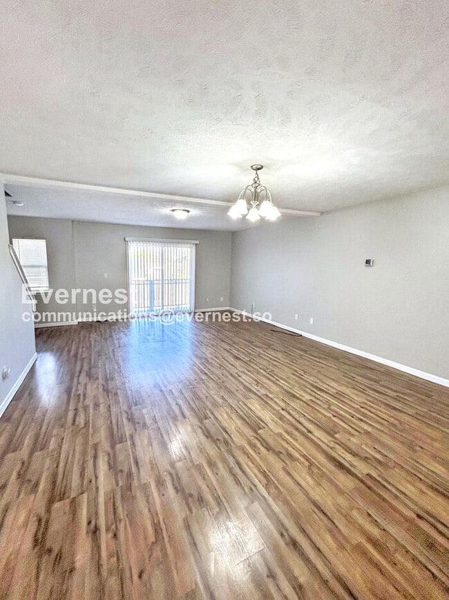 Foto del edificio - 4072 Cedar Ave