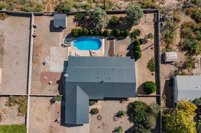 Foto del edificio - 4320 Blumenshine Cir SW