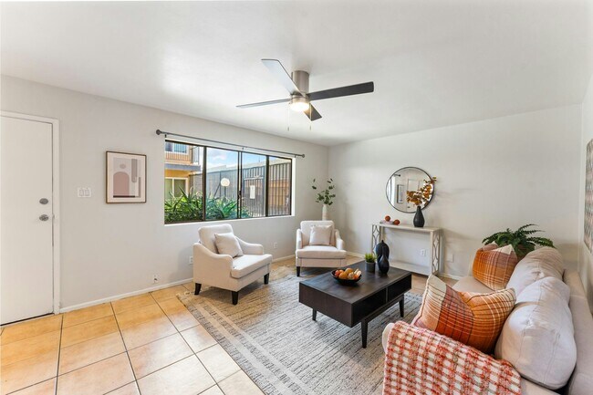 Foto del edificio - 5535 Ackerfield Ave