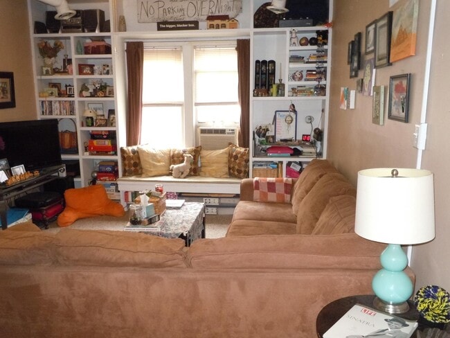 Living Room - 1920 N Cleveland Ave