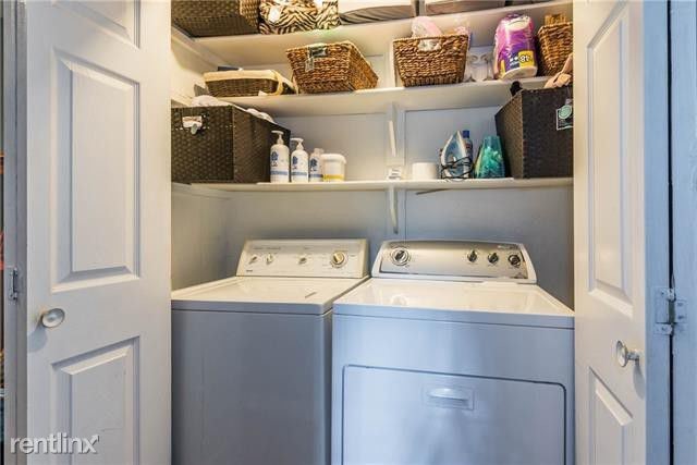 Building Photo - 2 br, 1 bath  - 421 N Ricketts St