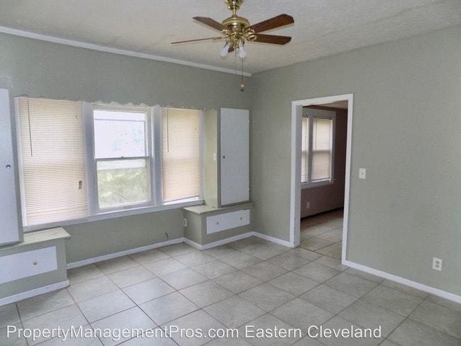 Foto del edificio - 2 br, 1 bath House - 12600 Beachwood Ave.