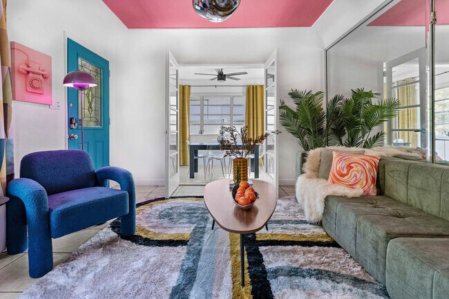 Foto del edificio - 260 NE 45th St