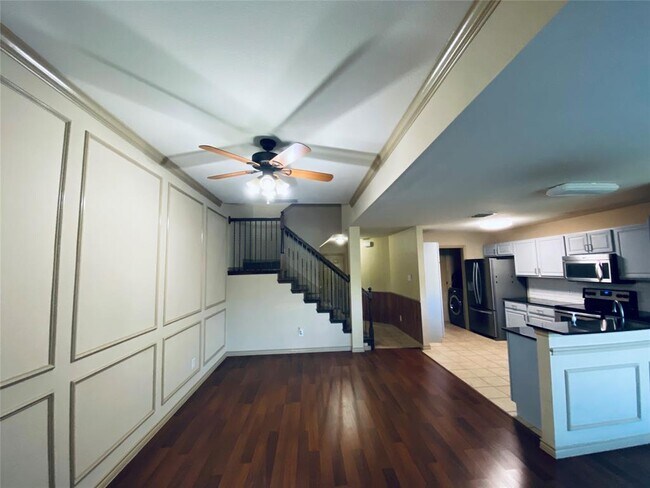 Building Photo - 3949 Vista Mar Dr