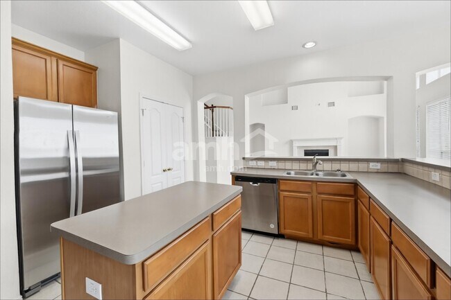 Foto del edificio - 2112 Lake Fork Ln