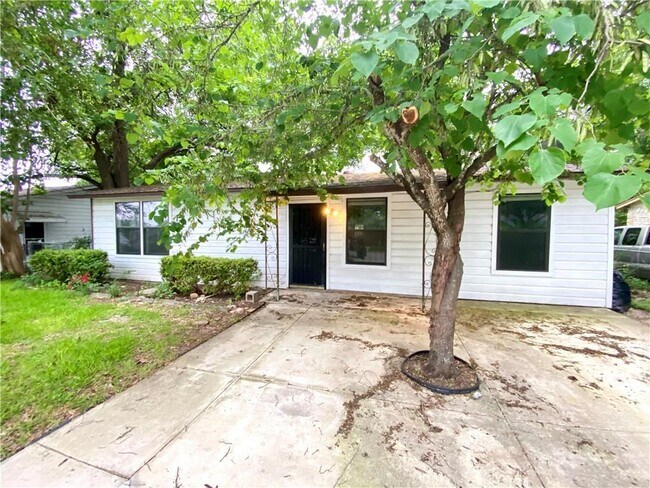 Foto del edificio - 6211 Club Terrace