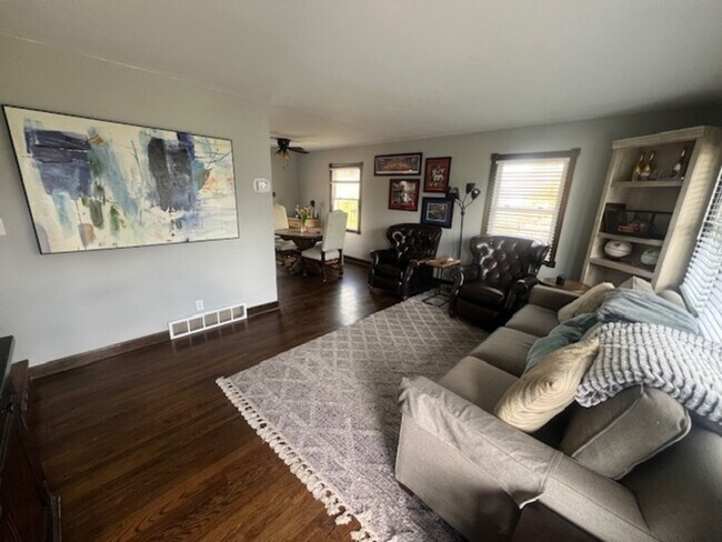Foto del edificio - 7020 Barkley St