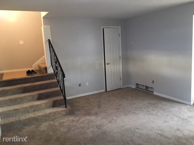 Primary Photo - 2616 40th Pl