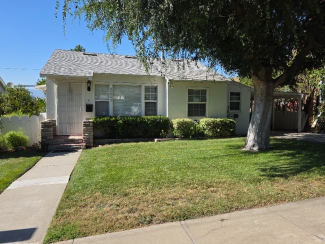 Building Photo - 24542 San Marcos Dr