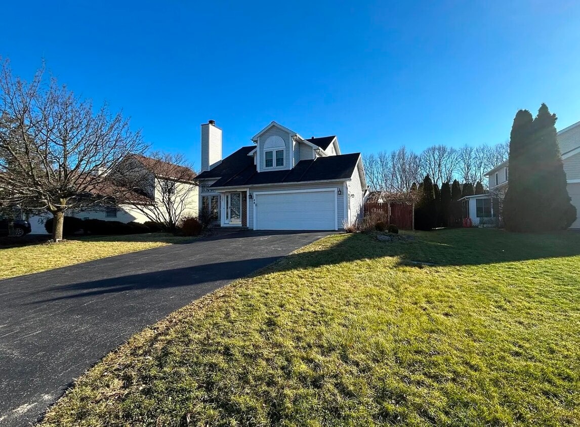 Primary Photo - 48 E Pointe