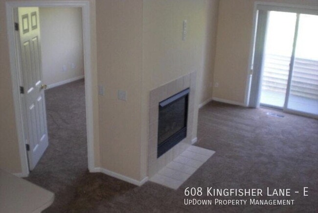 Building Photo - 608 Kingfisher Ln