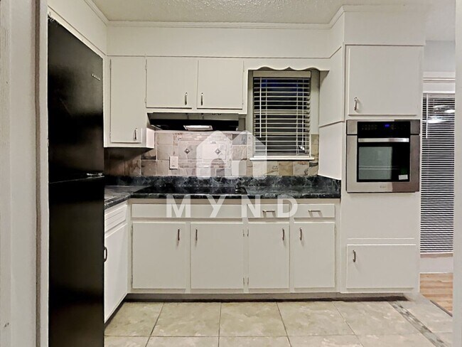 Foto del edificio - 100 Green Springs Ave SW