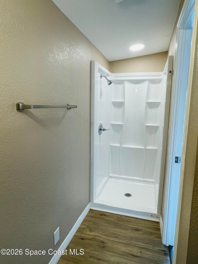 Foto del edificio - 2508 Chatham Way NE