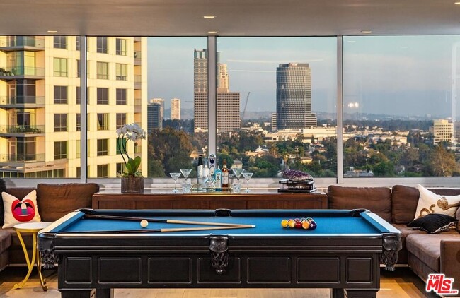 Foto del edificio - 875 Comstock Ave