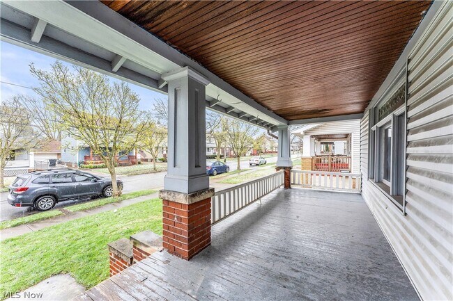Building Photo - 4318 W 50th St