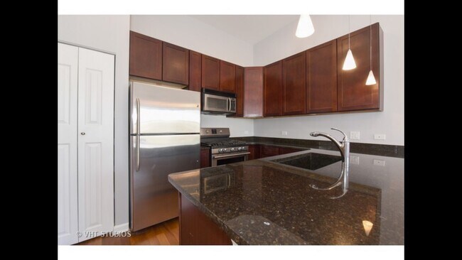 Building Photo - 4055 N Central Park Ave