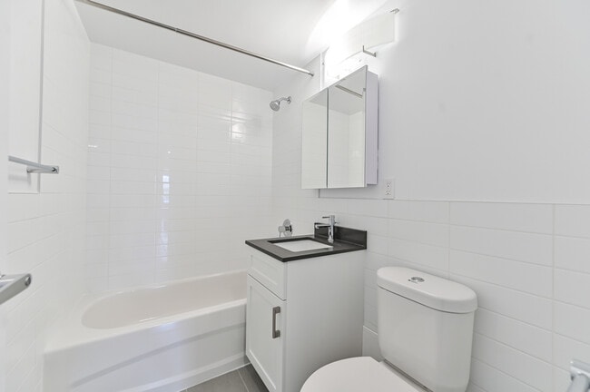 Building Photo - Avenue Park Apartments