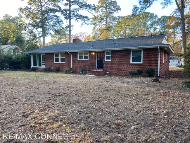 Building Photo - 3 br, 2 bath House - 206 Mistletoe Drive