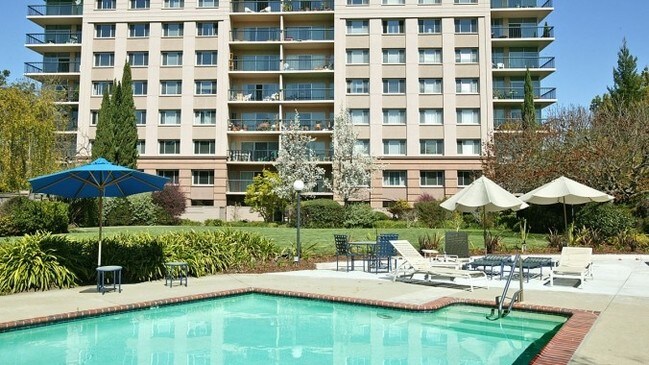 Tan Plaza Apartments Apartments Palo Alto, CA