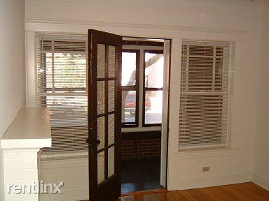 Foto del edificio - 1249 W Waveland Ave