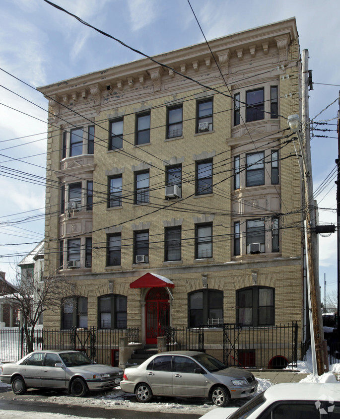 Building Photo - 14 S 10th Ave