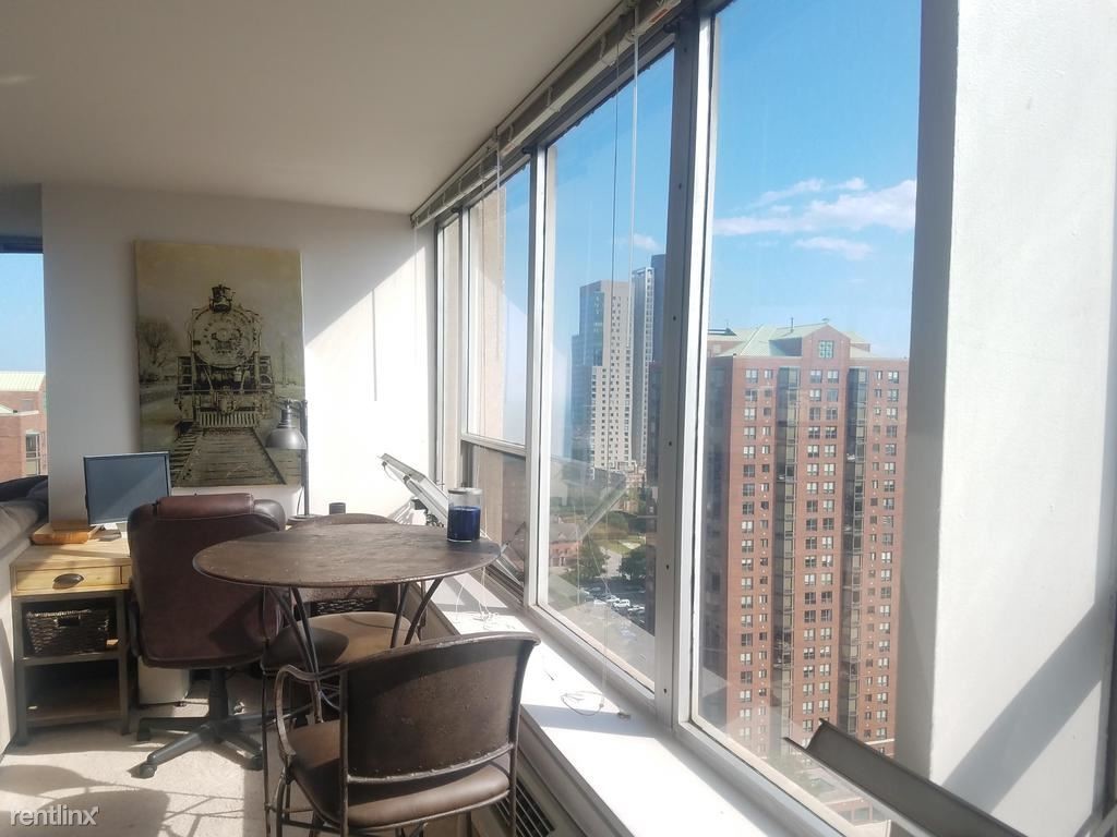 Foto principal - 1009 N Jackson St