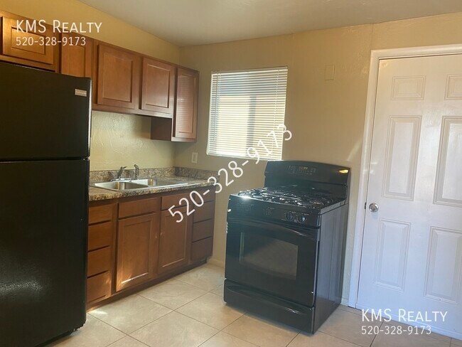 Foto del edificio - 2828 N Fontana Ave