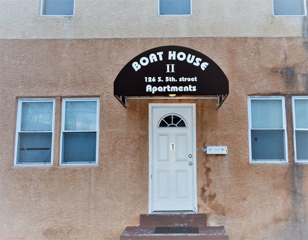 126 S 5th St Unit 3, Darby, PA 19023 Room for Rent in Darby, PA