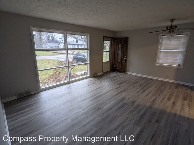 Building Photo - 3 br, 2 bath House - 3824 S Lasalle St