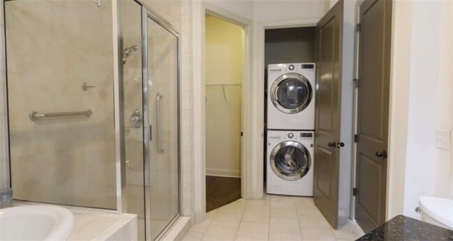 Photo - 360 Chambers St Apartment