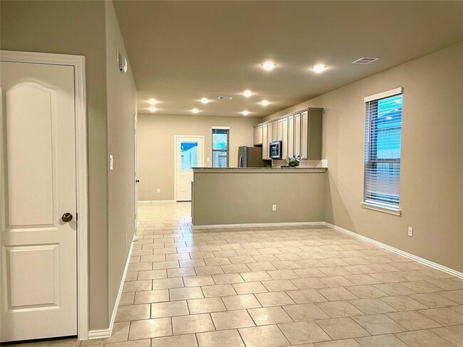 Building Photo - 31326 Spotted Saddle Hollow
