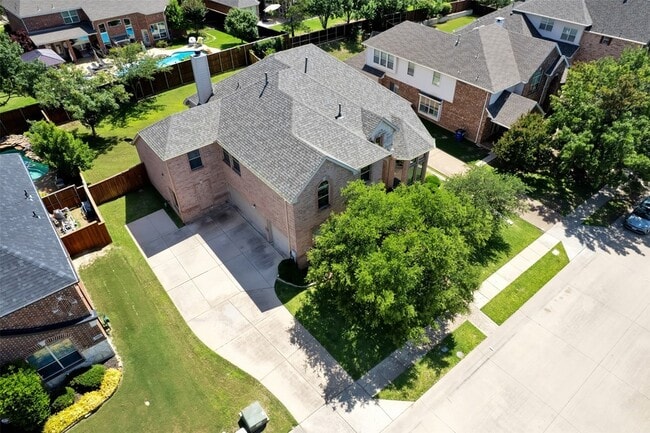 Building Photo - 1910 St Johns Ave