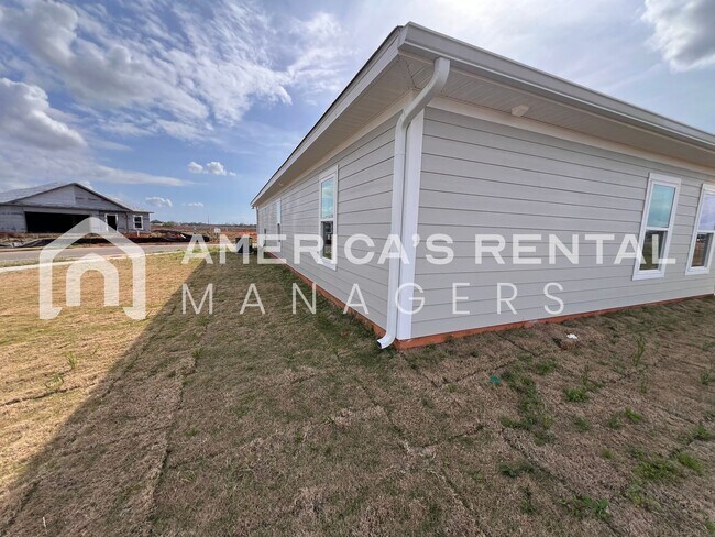 Foto del edificio - MOVE IN SPECIAL!!! New Construction Home for Rent in Robertsdale, AL!!! AVAILABLE NOW! Sign a 13 ...