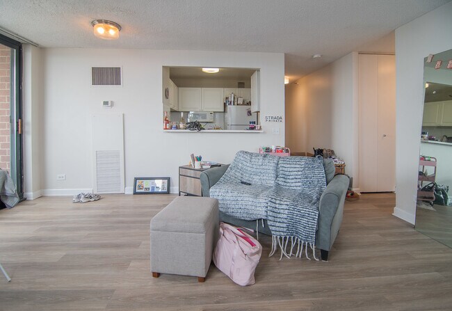 Foto del edificio - 3660 N Lake Shore Dr