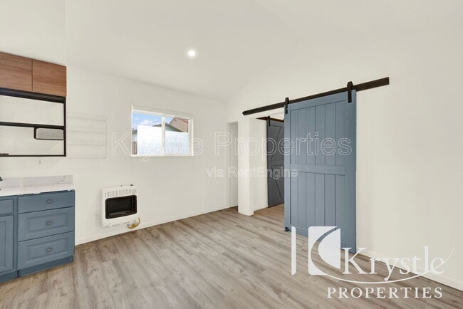 Foto del edificio - 215 Central Ave