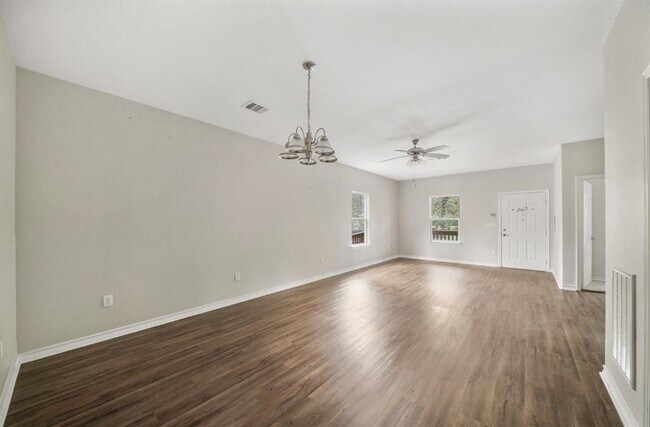 Foto del edificio - 786 County Rd 6763