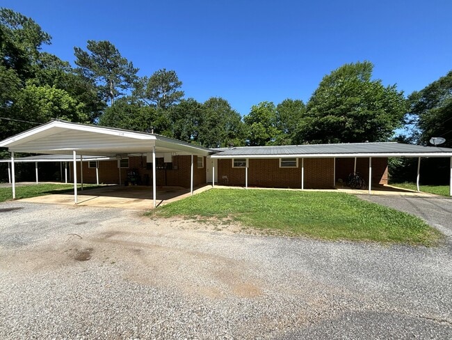 Building Photo - 950 Venita Dr
