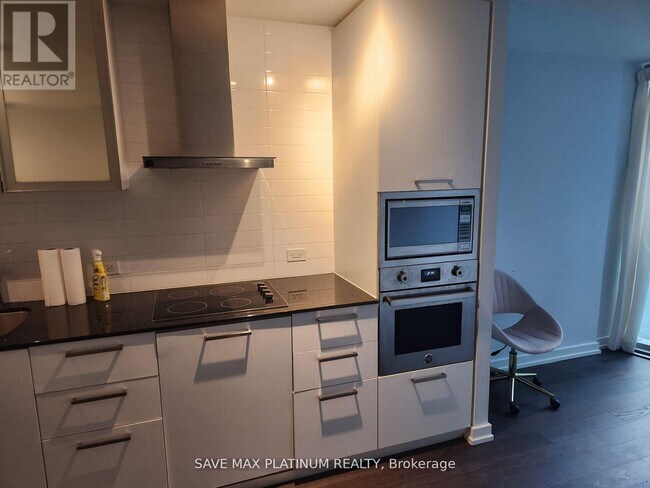 Photo du bâtiment - 12 York St