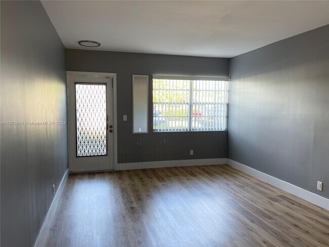 Foto del edificio - 9500 SW 3rd St