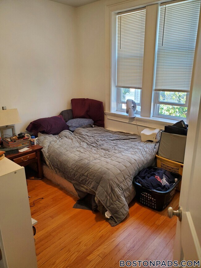 Foto del edificio - 170 Maple St