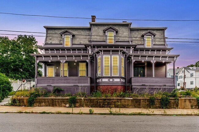 Foto del edificio - 80 DOVER ST