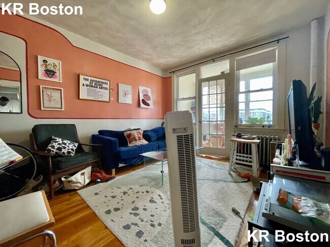 Building Photo - 1633 Commonwealth Ave