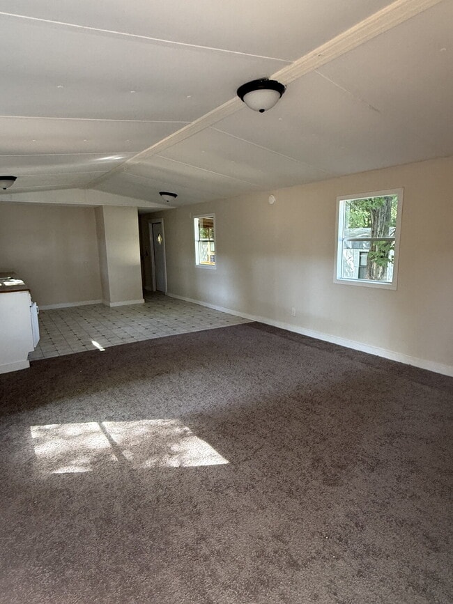 Foto del edificio - 3 Bedroom 2 Bath Singlewide in Tanglewood Park Madison Heights (Amherst County).