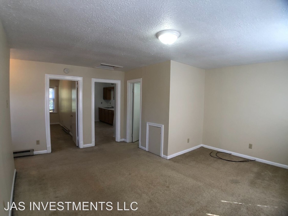 Foto principal - 995 E Maiden St