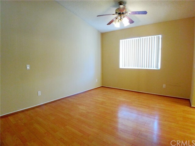 Building Photo - 21765 Laurelrim Dr