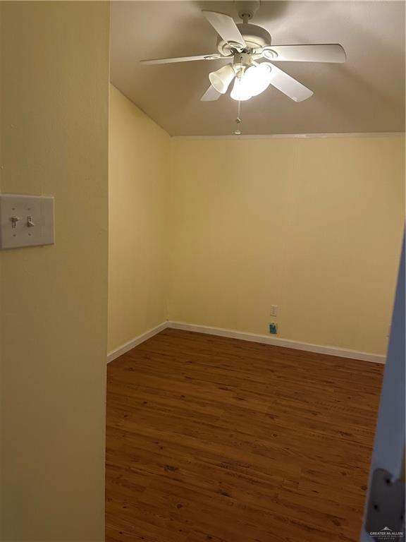 Foto del edificio - 323 W Davis Rd