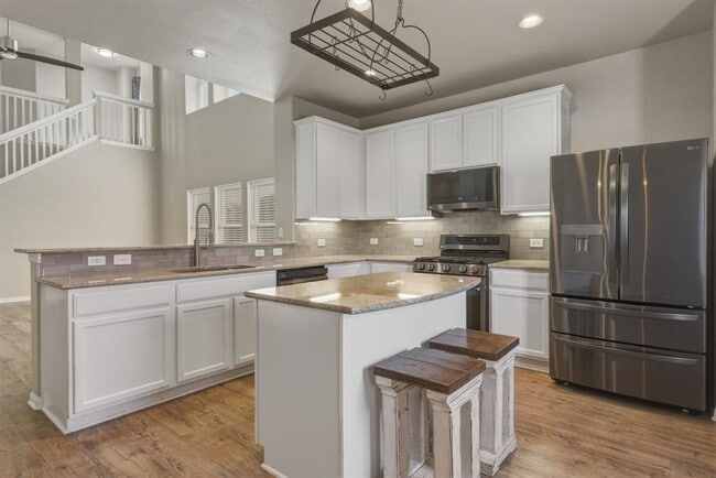 Foto del edificio - 125 Exeter Cove