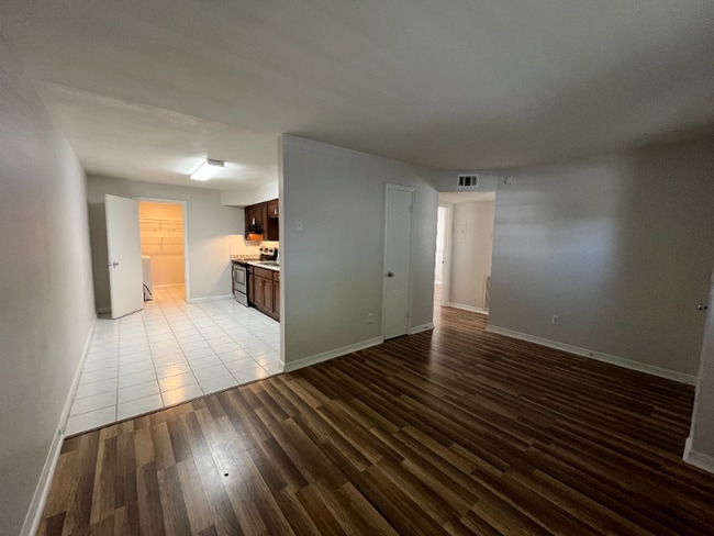 Building Photo - 310 S Orleans Ave